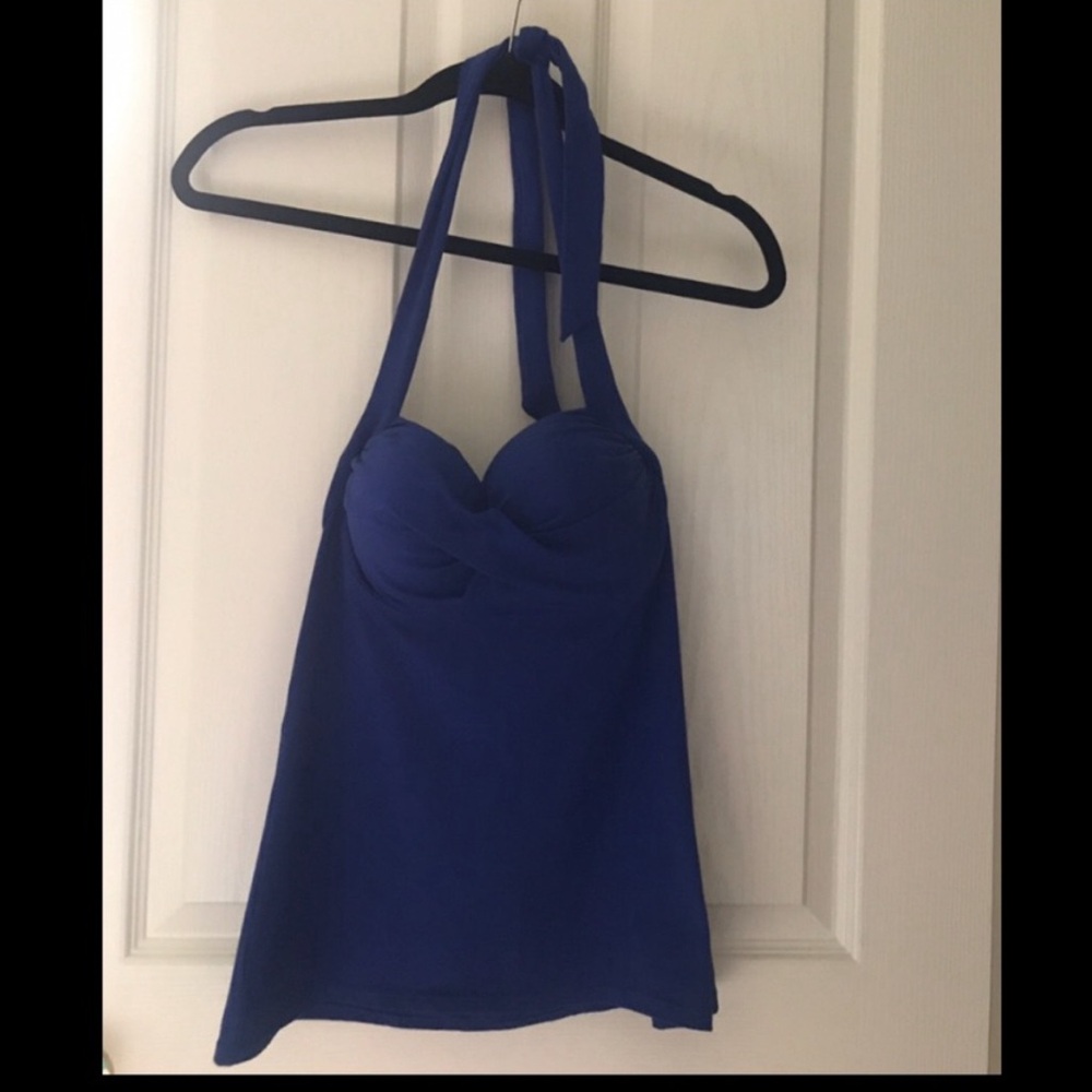 Victoria’s Secret Miraculous Padded Halter Bra Top